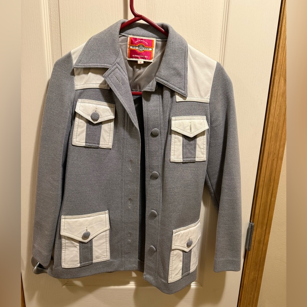 VINTAGE Ms Pioneer 3 PIECE SET woven gray jacket, sweater and pants